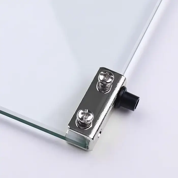 Ensemble de charnières pivotantes pour porte en verre