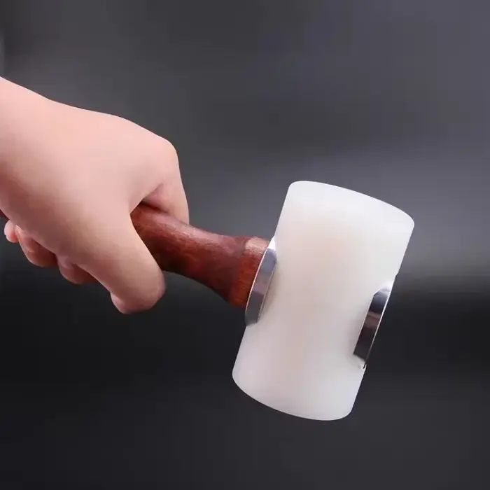 Outil de marteau en Nylon avec manche en bois
