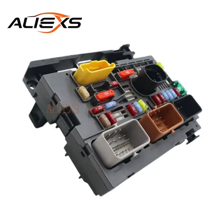 Boîtier de commande de la boîte à fusibles 9666700580 BSM-R06-00 BSMR0600 pour Citroën C8 Jumpy Peug