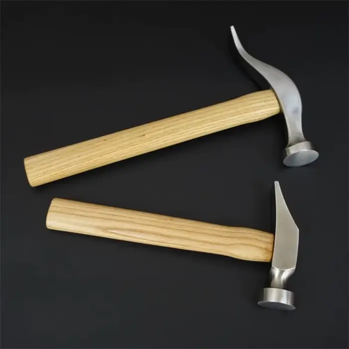 Marteau supérieur en cuir fait à la main avec manche en bois pour tarauder sur les points