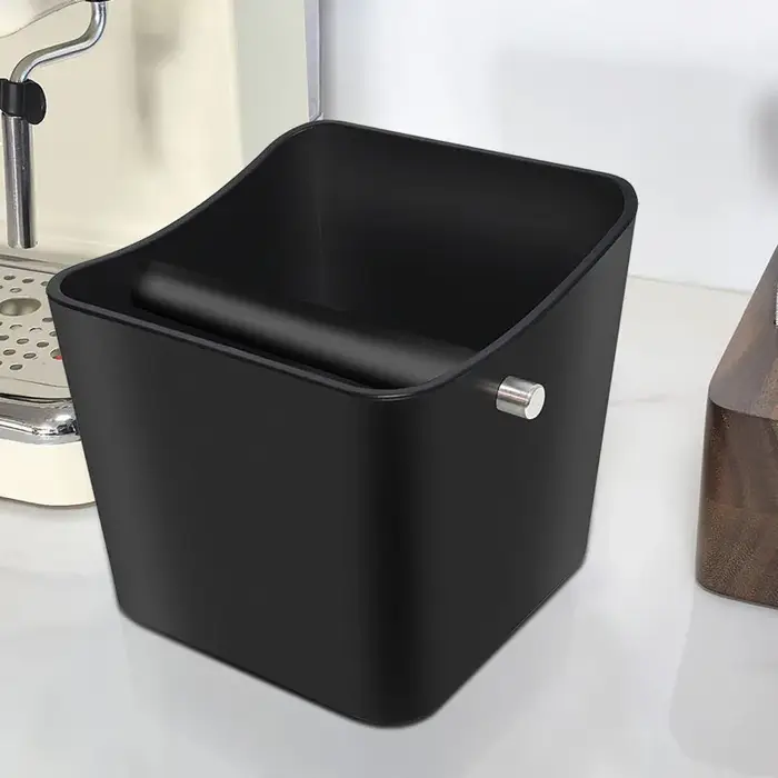 Boîte à tarauder expresso avec tige taraudeuse amovible et base antidérapante pour gâteaux