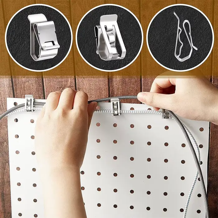 Clips de fixation pour câbles de panneaux solaires
