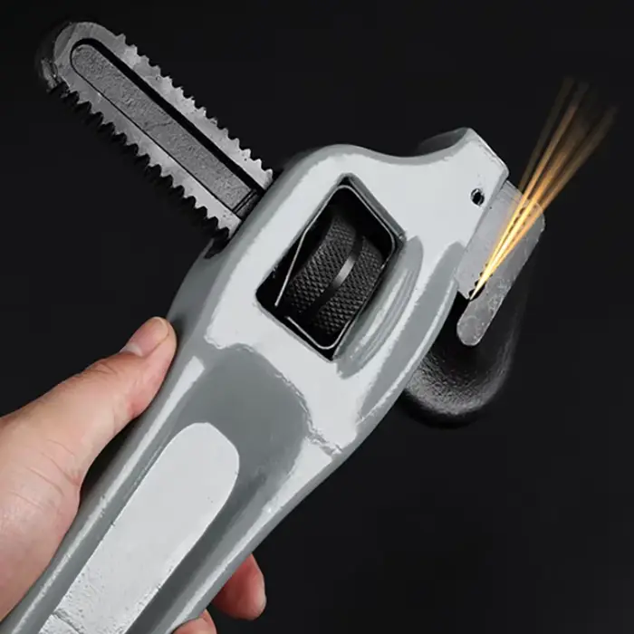 1 clé à tuyau 14 "18" 24 "