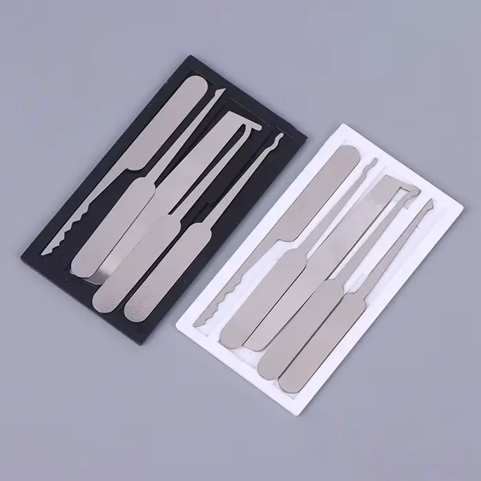 Coffret d'outils : Un outil indispensable pour les passionnés de serrurerie. Nouvelle version améliorée et épaissie. Boîte à outils portable classique.