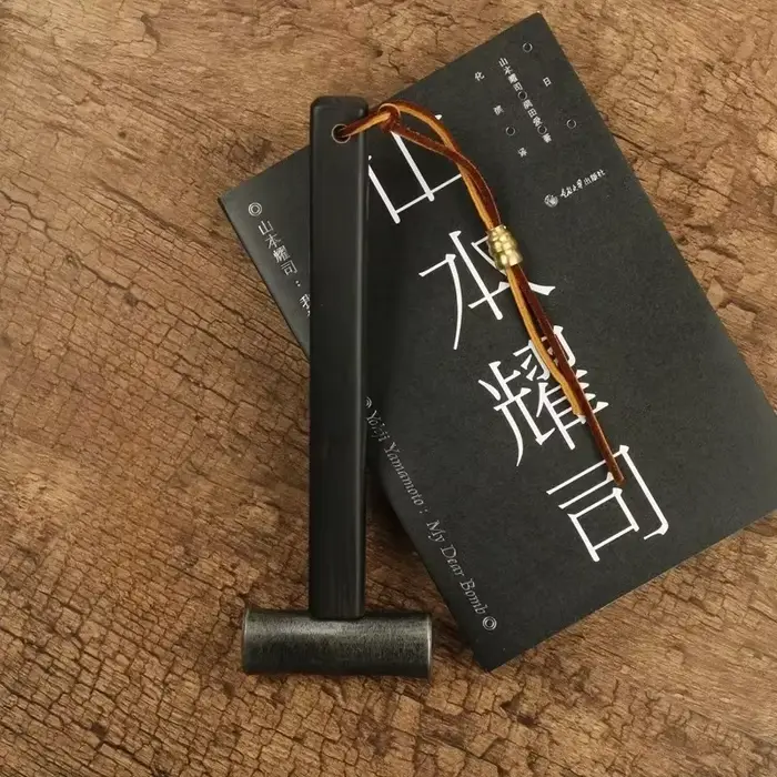 Marteau noir à double extrémité en acier à haute teneur en carbone