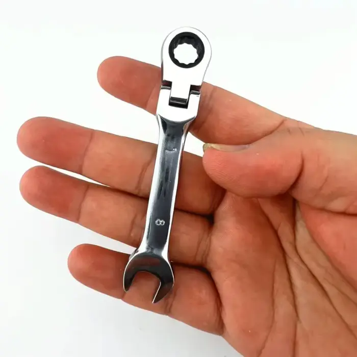 Mini clé à cliquet à tête mobile