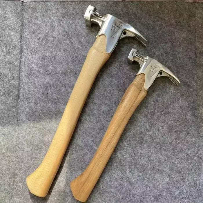 Marteau à griffes intégré en fer domestique