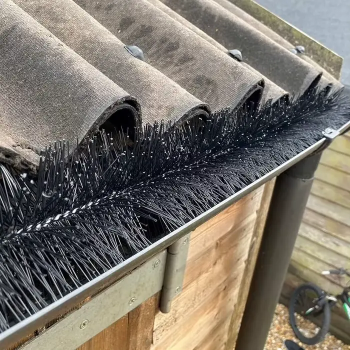 Brosse de nettoyage de gouttière 100 mm x 1 m – Filtre robuste pour feuilles et débris destiné aux tuyaux de drainage de toiture