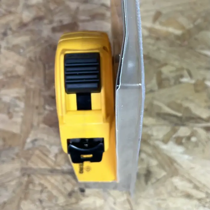 Ruban à mesurer DEWALT de 5 mètres et 7