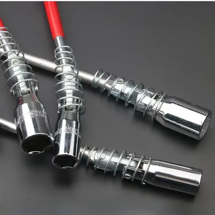 Clé universelle pour outil de retrait de bougie d'allumage