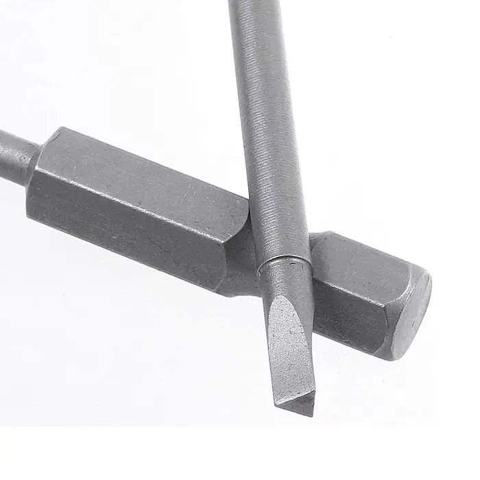 Embout de tournevis triangulaire