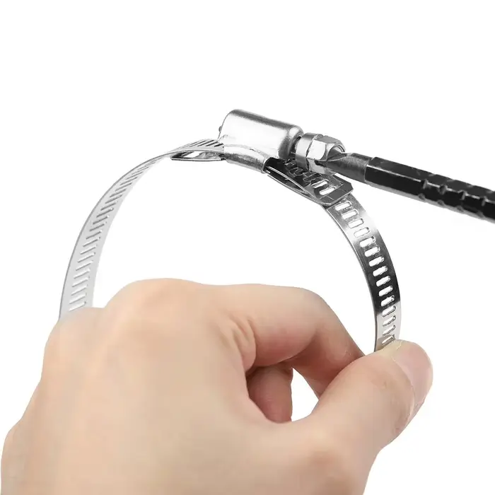 Grands colliers de serrage réglables de 9