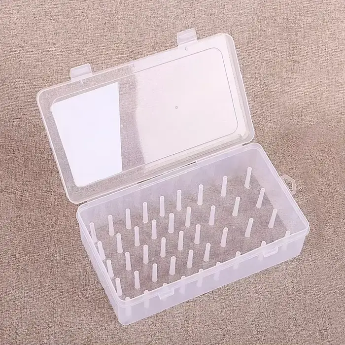 Boîte de rangement de fil à coudre 42 grilles