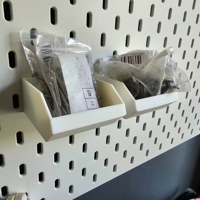 Organisateur de pièces d'outils en plastique pour gagner de la place - Boîte de rangement suspendue pour garage