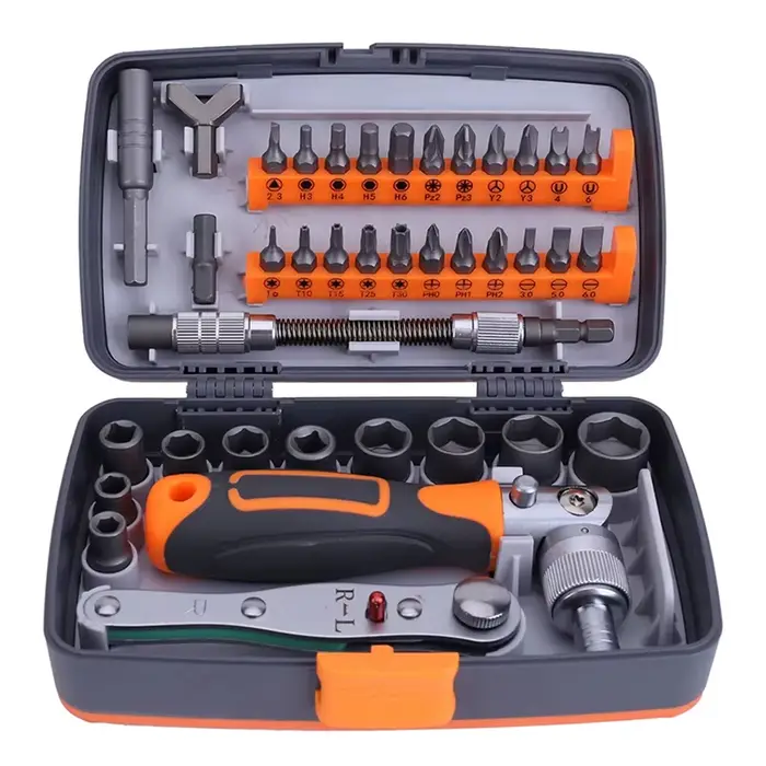 Kit de réparation 38-en-1 : Tournevis à cliquet, embouts magnétiques Torx et plats, poignée à clique