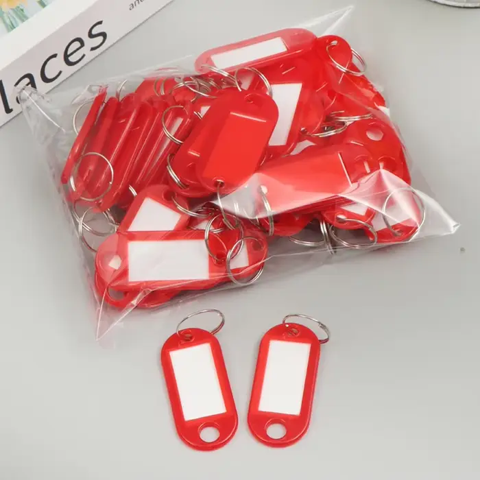50 Étiquettes porte-clés en plastique avec anneau