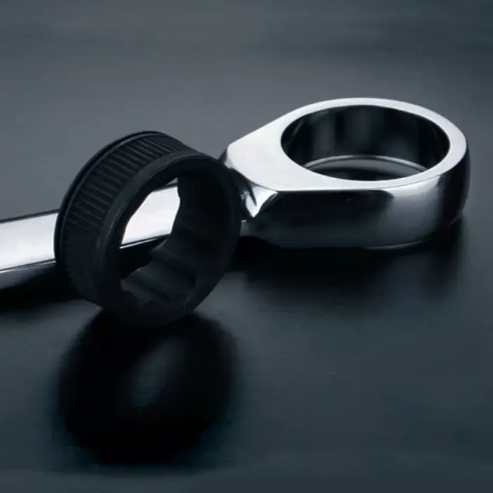 Clé à poignée courte à cliquet de 8 à 19mm