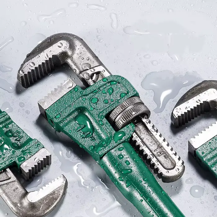Clé à tuyau droite robuste en acier au carbone 10"