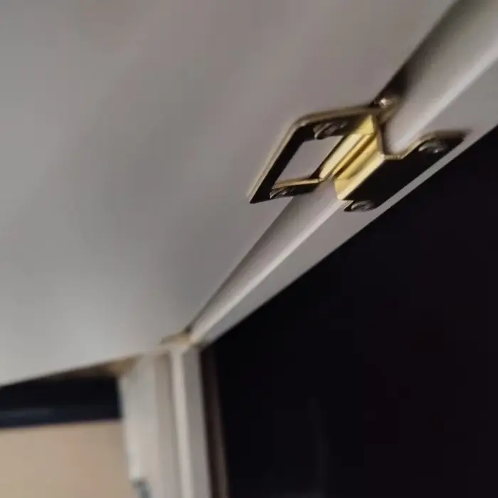 Charnières de porte pliables
