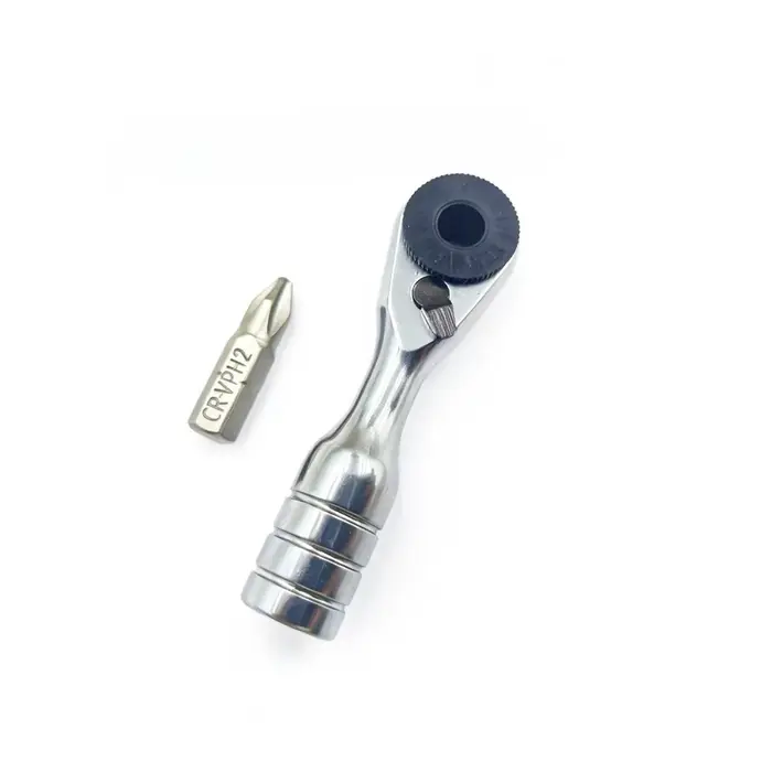 Clé à cliquet miniature de 1/4 pouce pour petits espaces