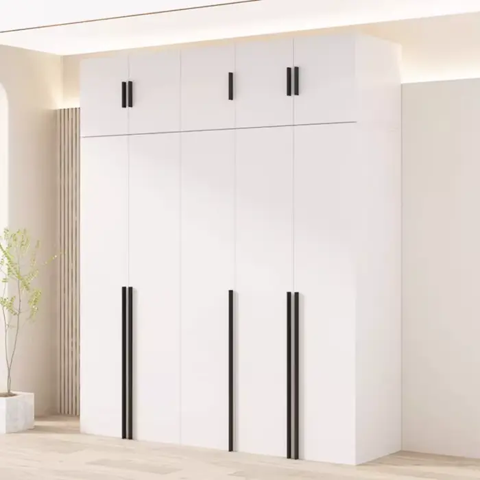 Armoire de rangement moderne en bois massif