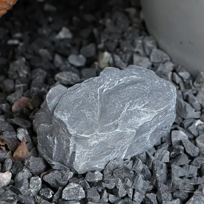 Cachette à clés extérieure en forme de roche