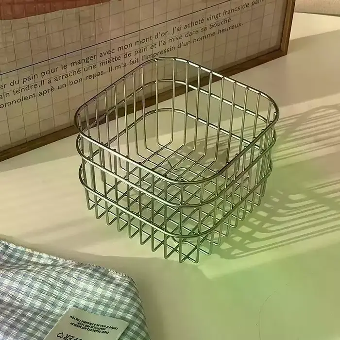 Panier de rangement de bureau en métal