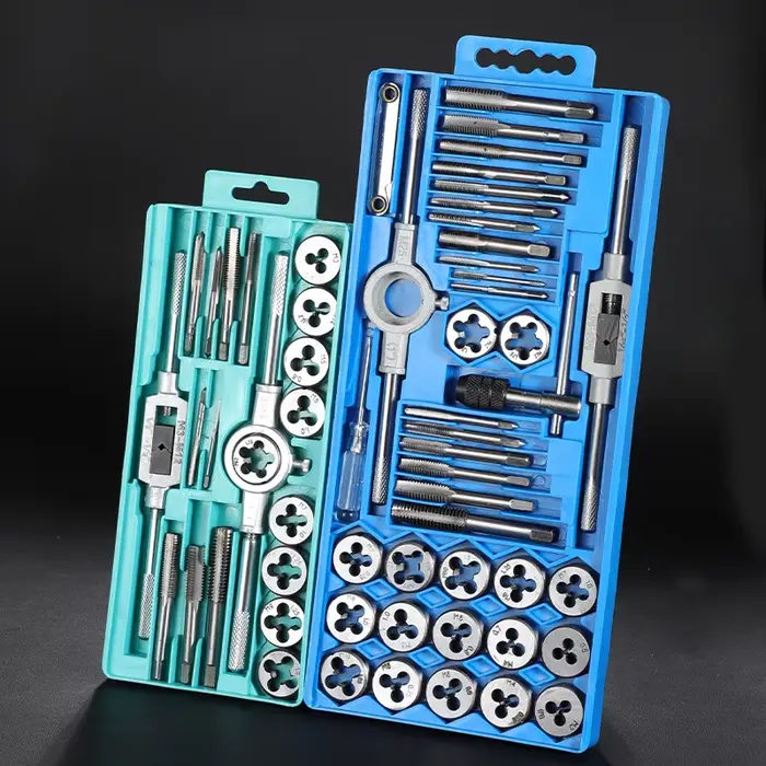 Jeu de tarauds et de matrices métriques