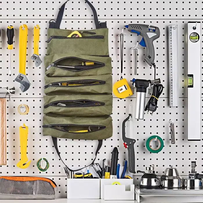 Sac à outils enroulable