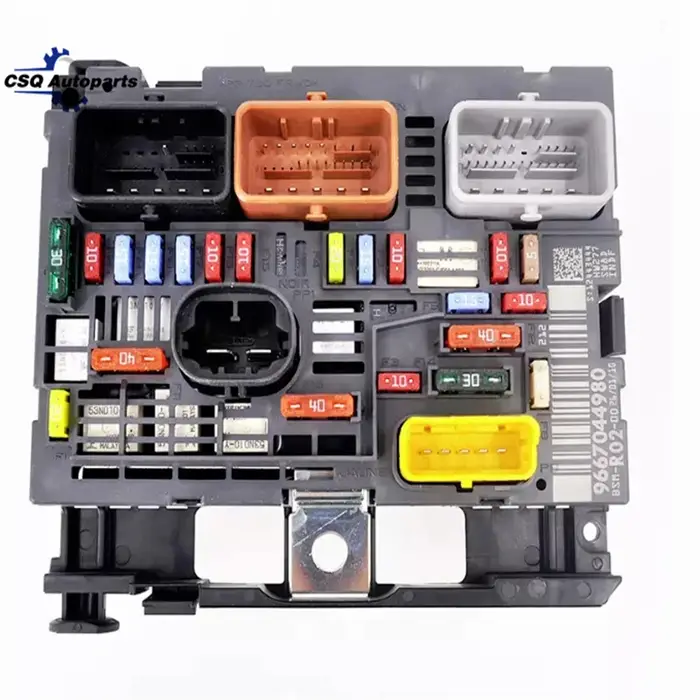 Assemblage de boîte à fusibles moteur