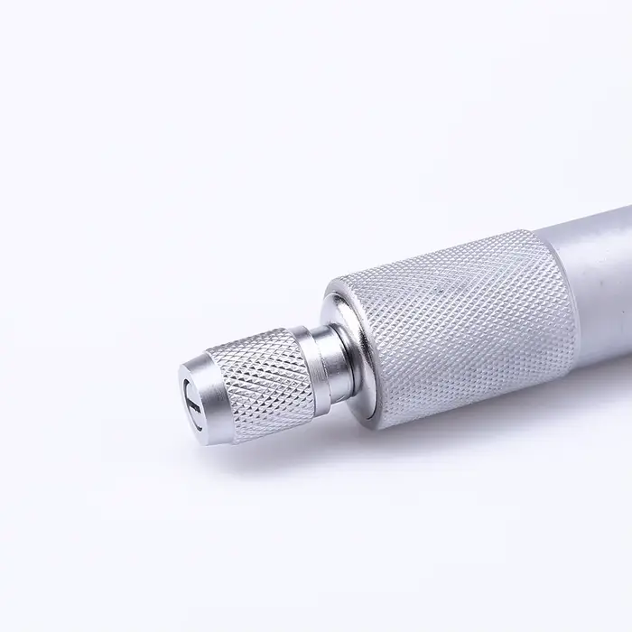 Outil de mesure précis en acier au carbone