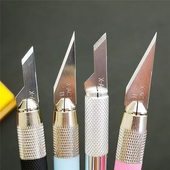 100 lames de couteau en métal antidérapantes gravées, couteaux de découpe, couteaux artisanaux pour