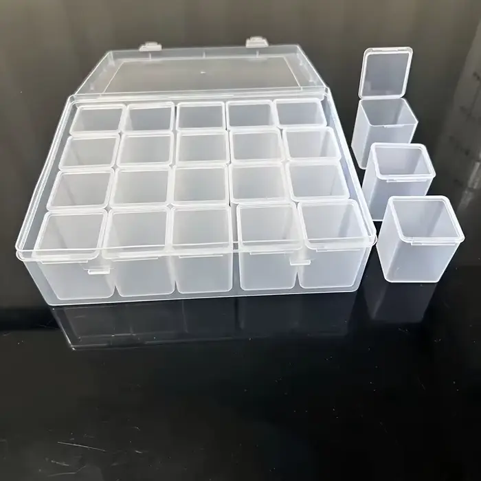 Boîte de rangement à 20 compartiments