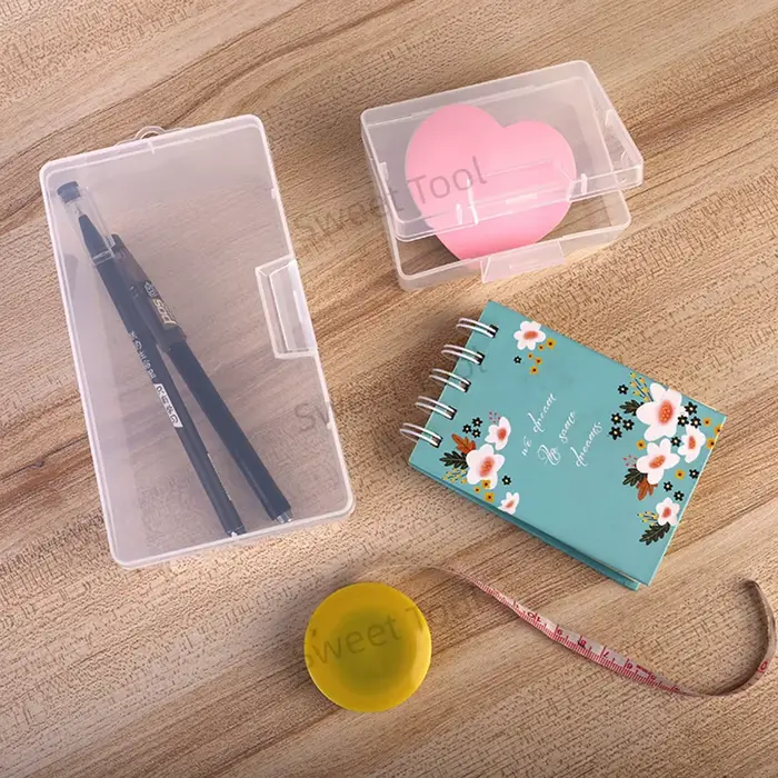 Petite boîte de rangement rectangulaire en plastique transparent